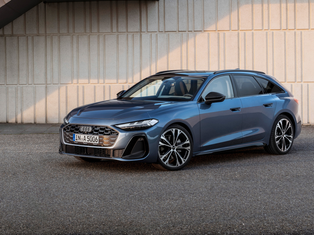 Автомобиль Audi A5 Avant TFSI quattro S line 2024 года