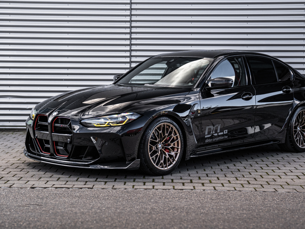 Черный автомобиль Dahler BMW M3 CS