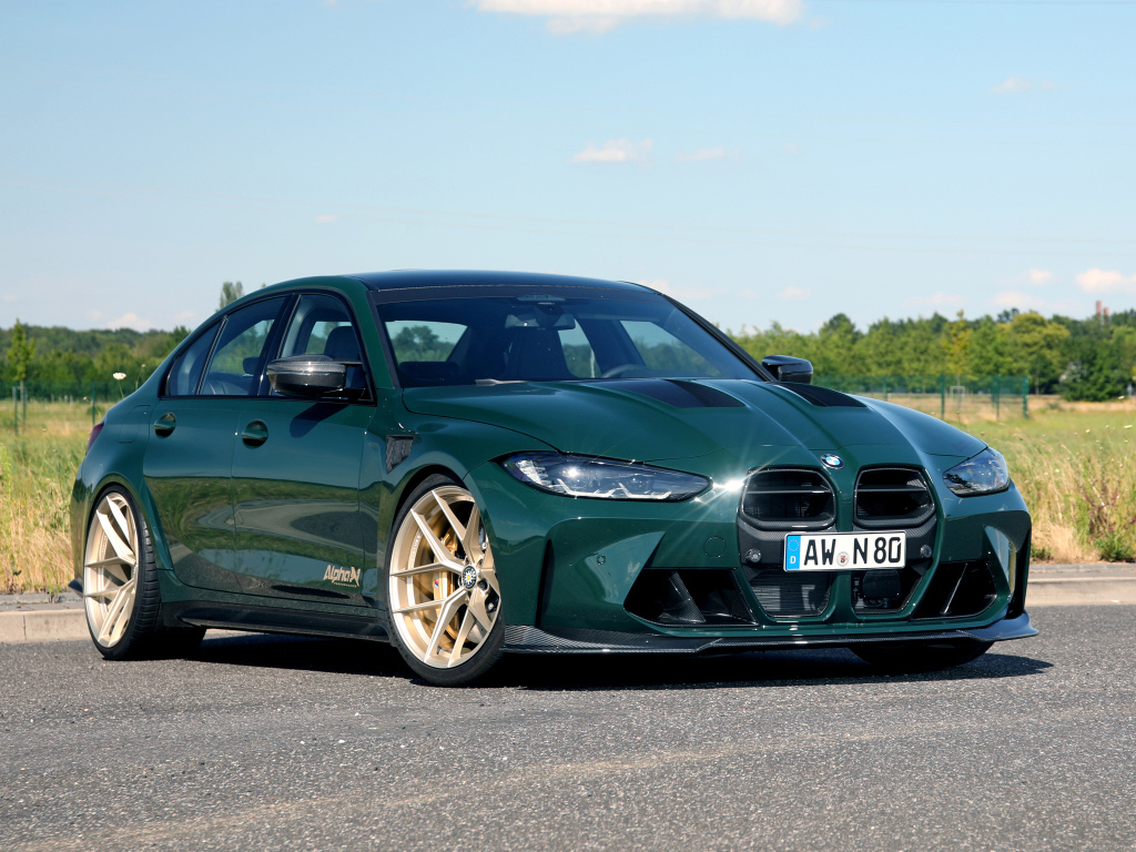 Зеленый автомобиль Alpha-N BMW M3 2024 года