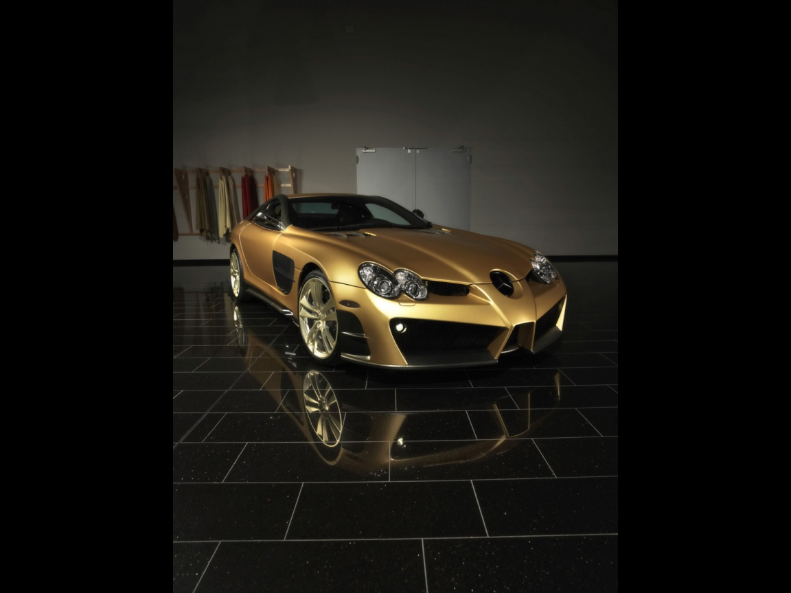 Золотистый Mercedes SLR