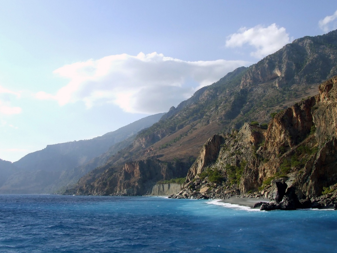 Берег острова Крит