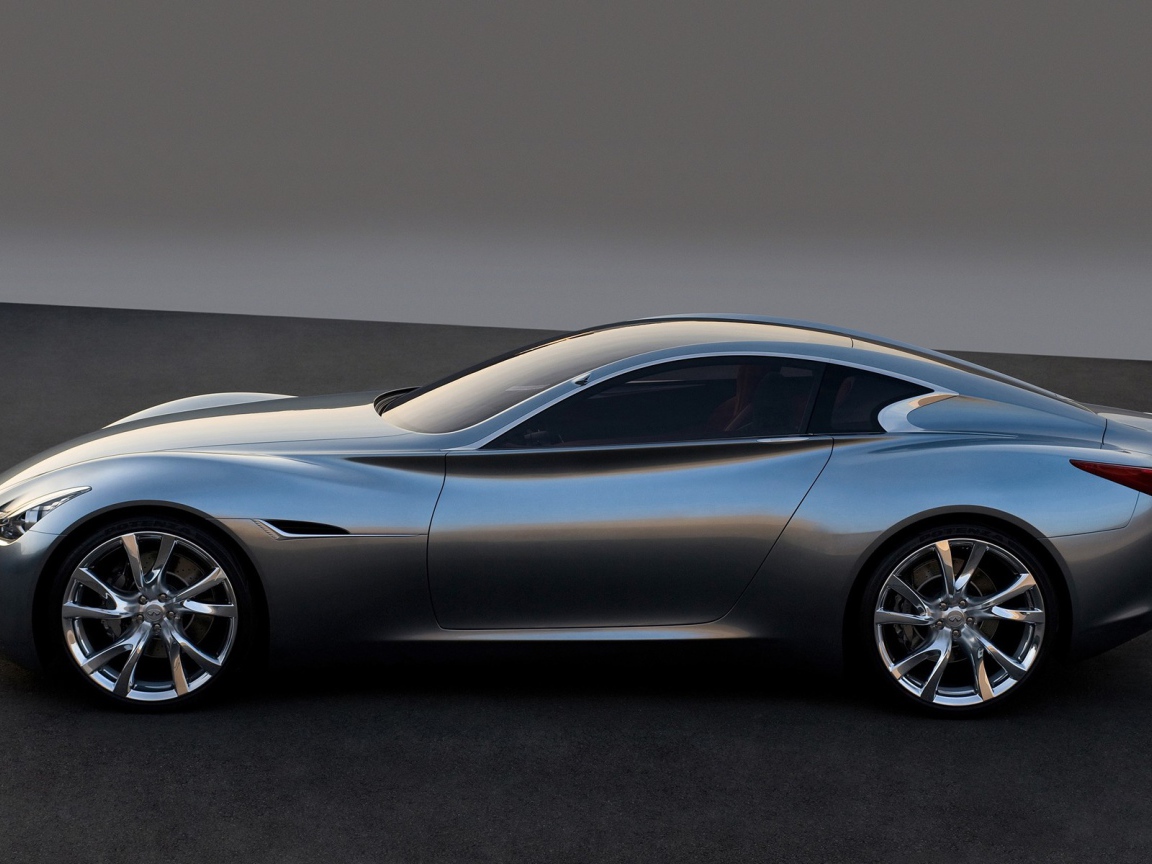Красивый авто Infinity