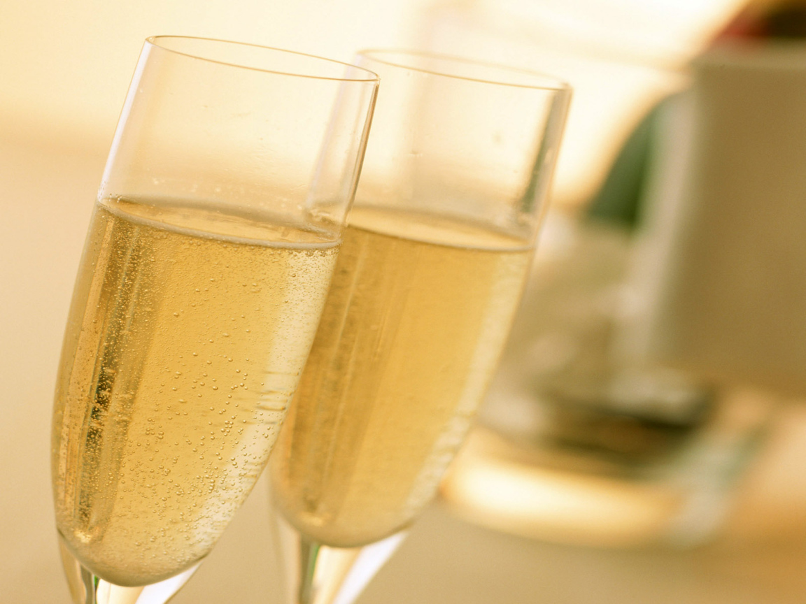 Парочка шампанского
