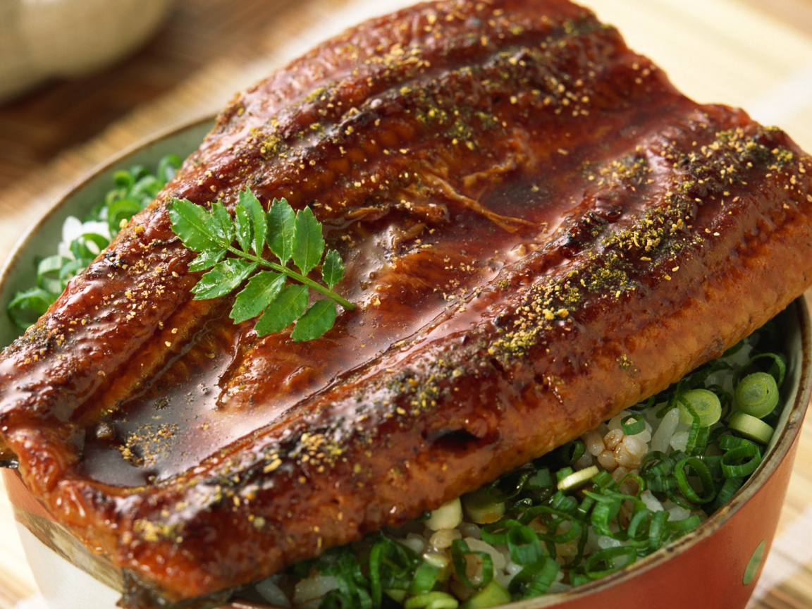 Рыба приправленная луком