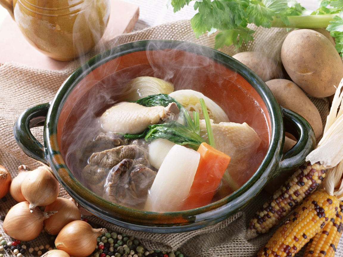 Уха с куриными ножками