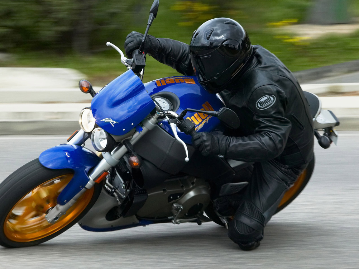 Черный гонщик