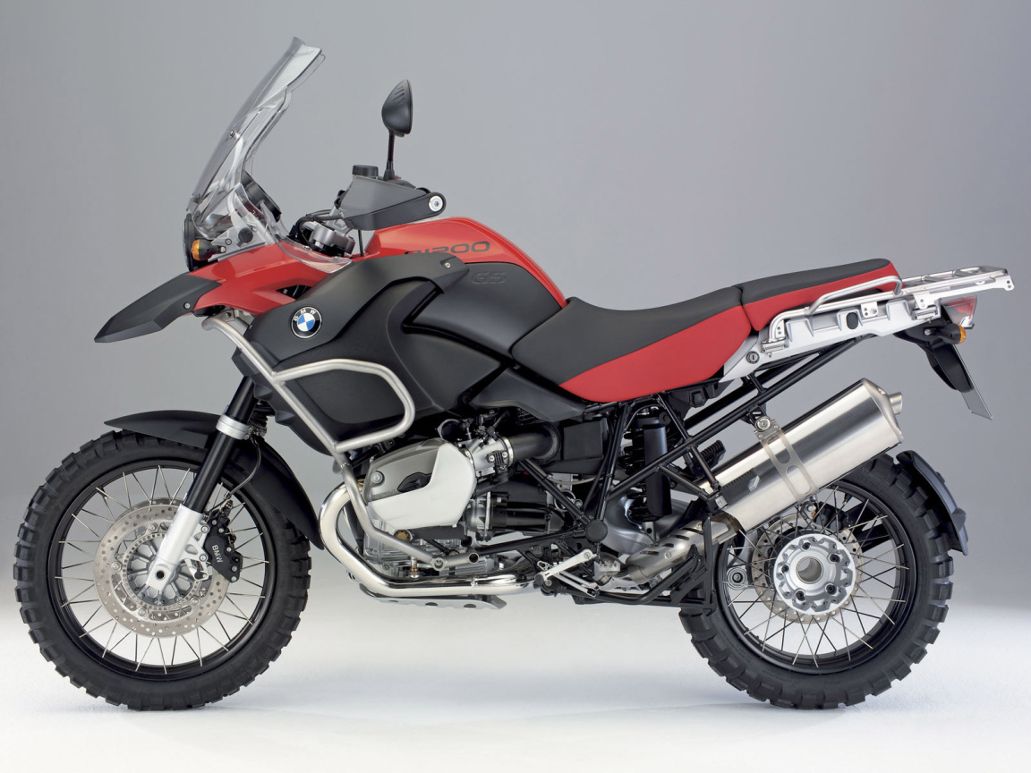 Мотоцикл BMW / Байк BMW вид слева