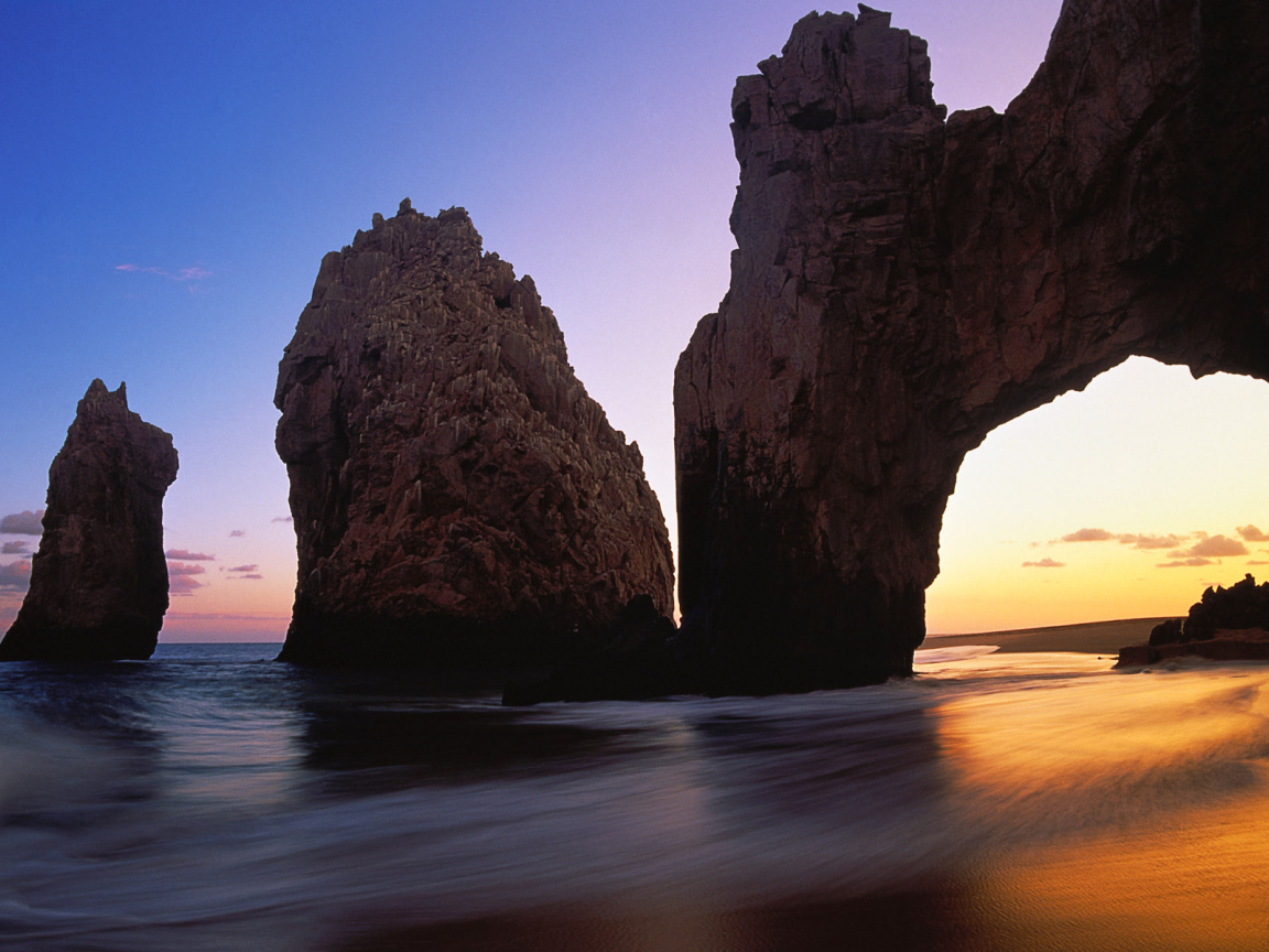 Арка в скале