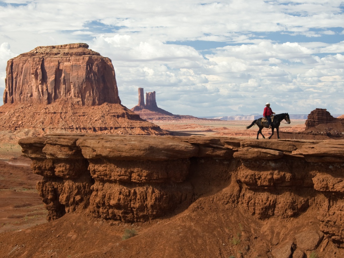 Ковбой в Аризонской пустыне