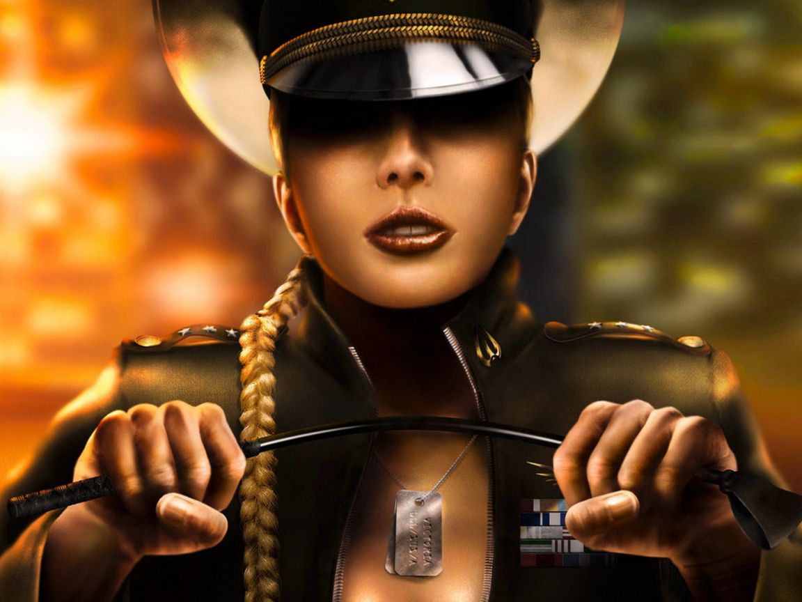 Женщина полковник