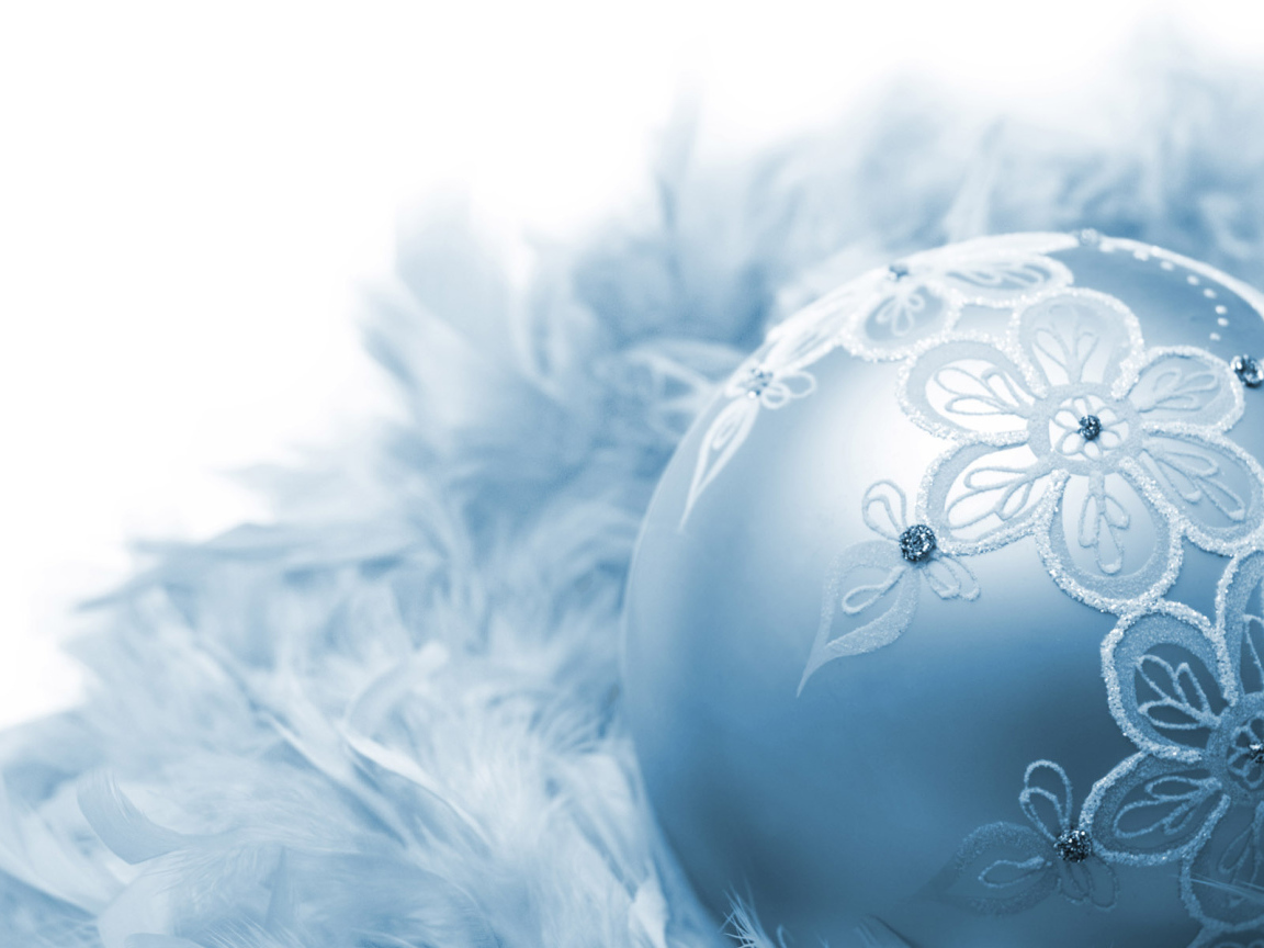 Елочный шарик