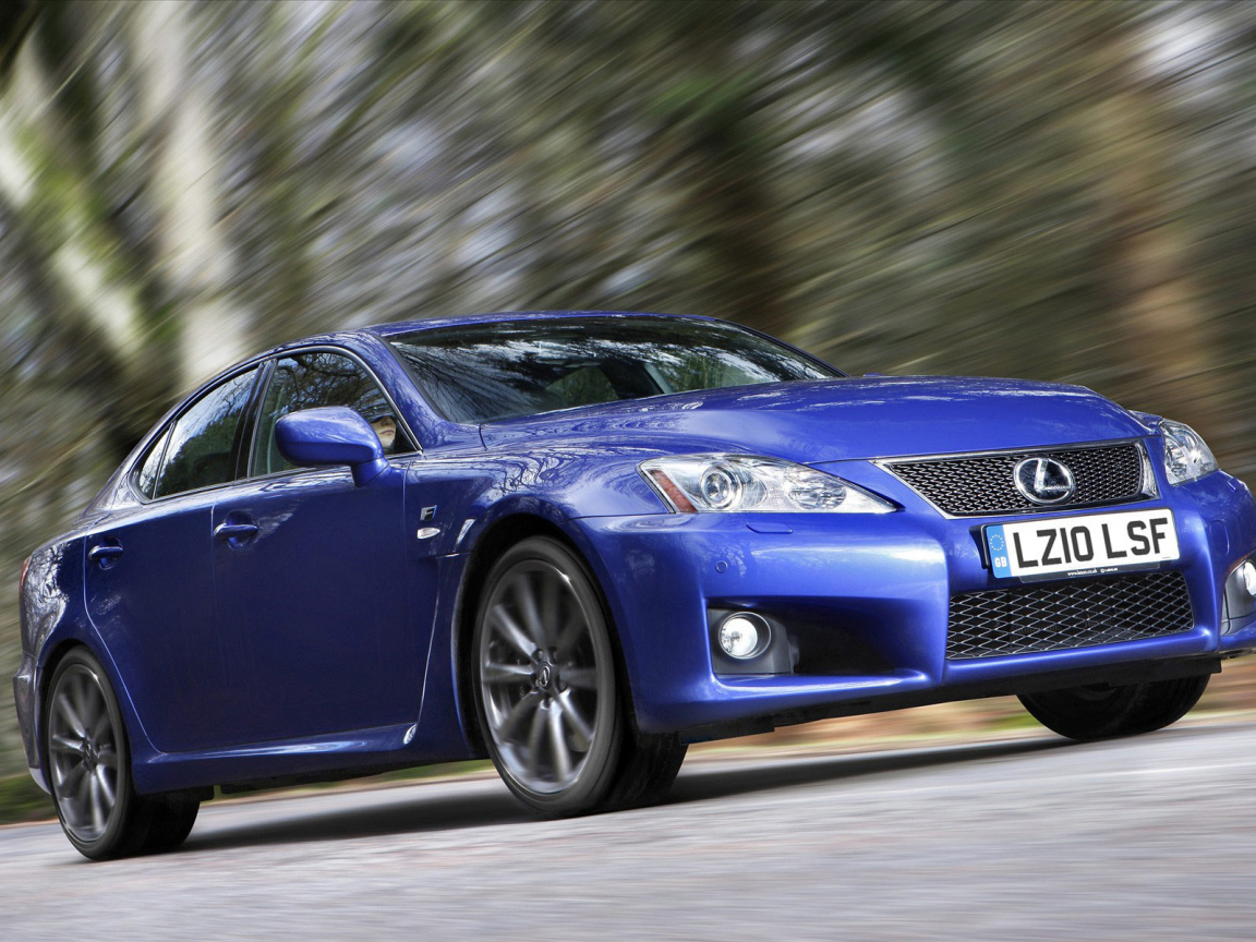 Лекcус IS-F в движении