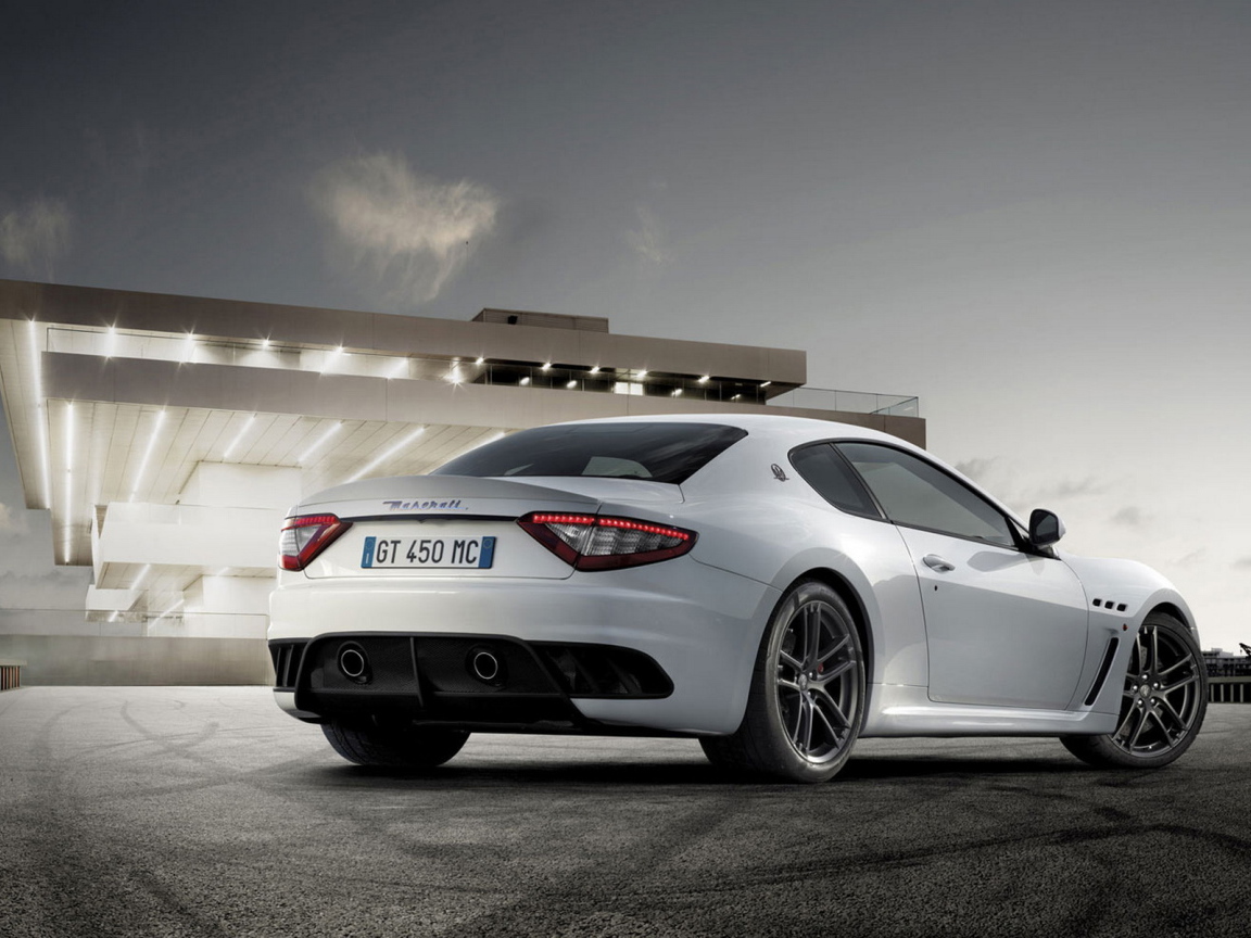 Мазерати Грантуризмо