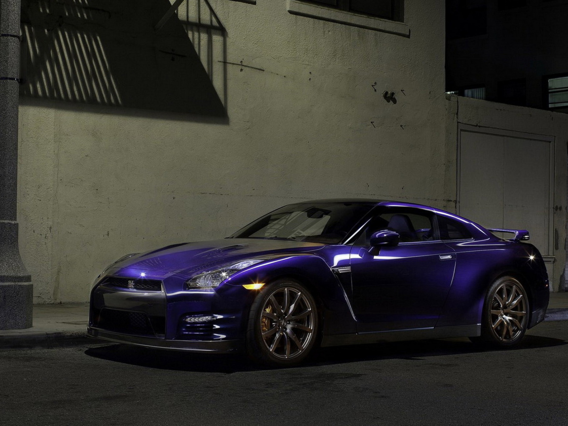 2011 Ниссан GT-R