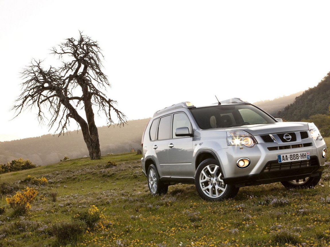 Компактный Внедорожник Ниссан X-Trail 2011