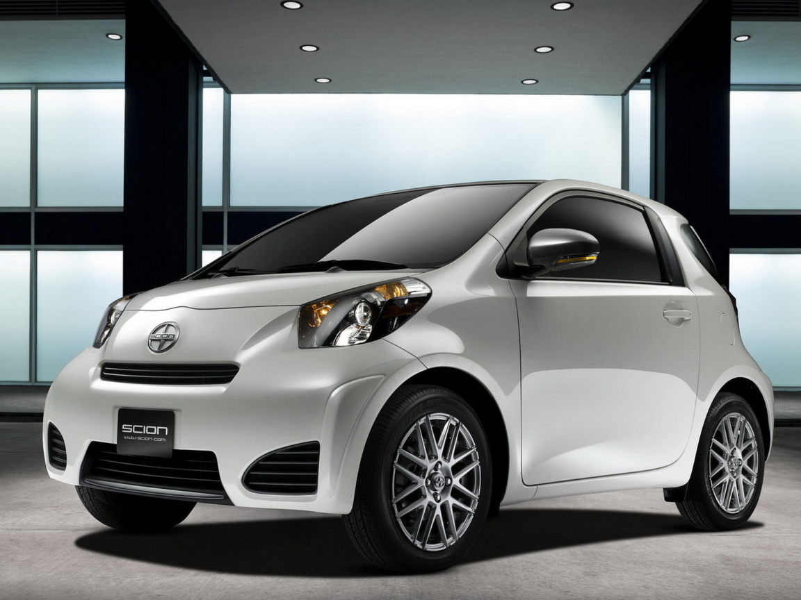Scion iQ