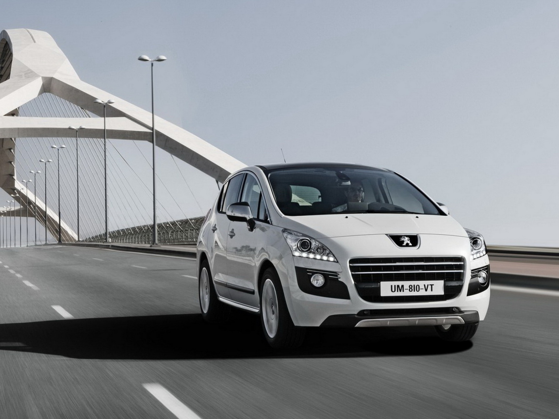 Пежо 3008 Гибрид 2012