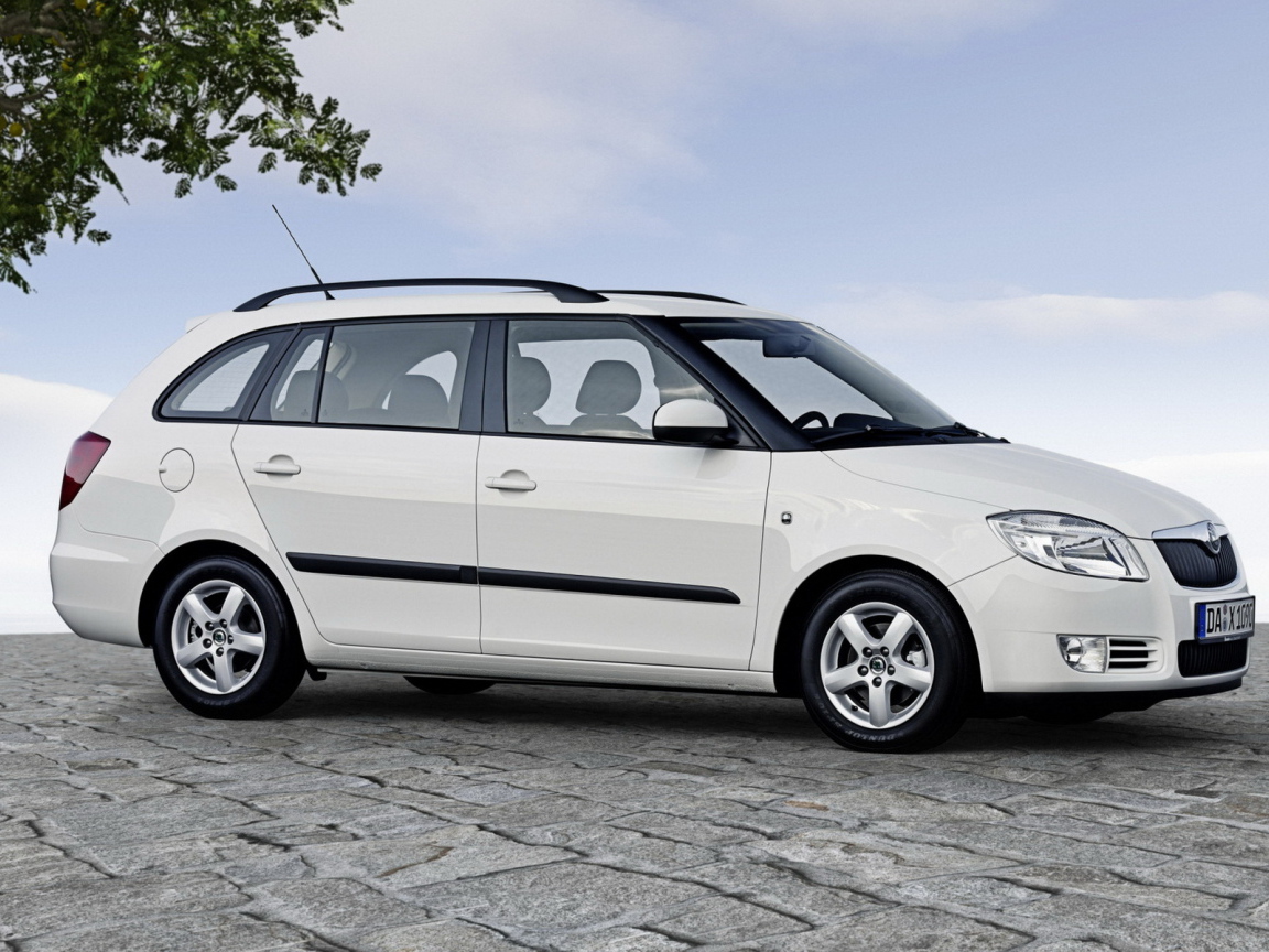 Шкода Фабиа Универсал