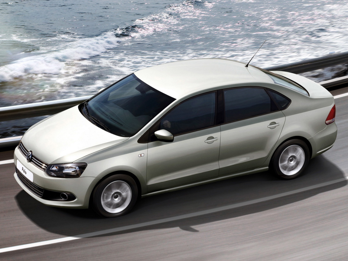 Фольксваген Поло в движении