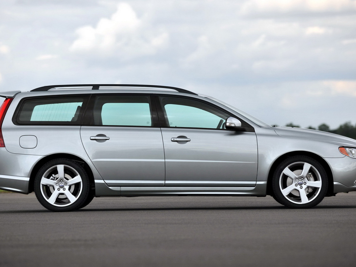 Volvo V70 R-design