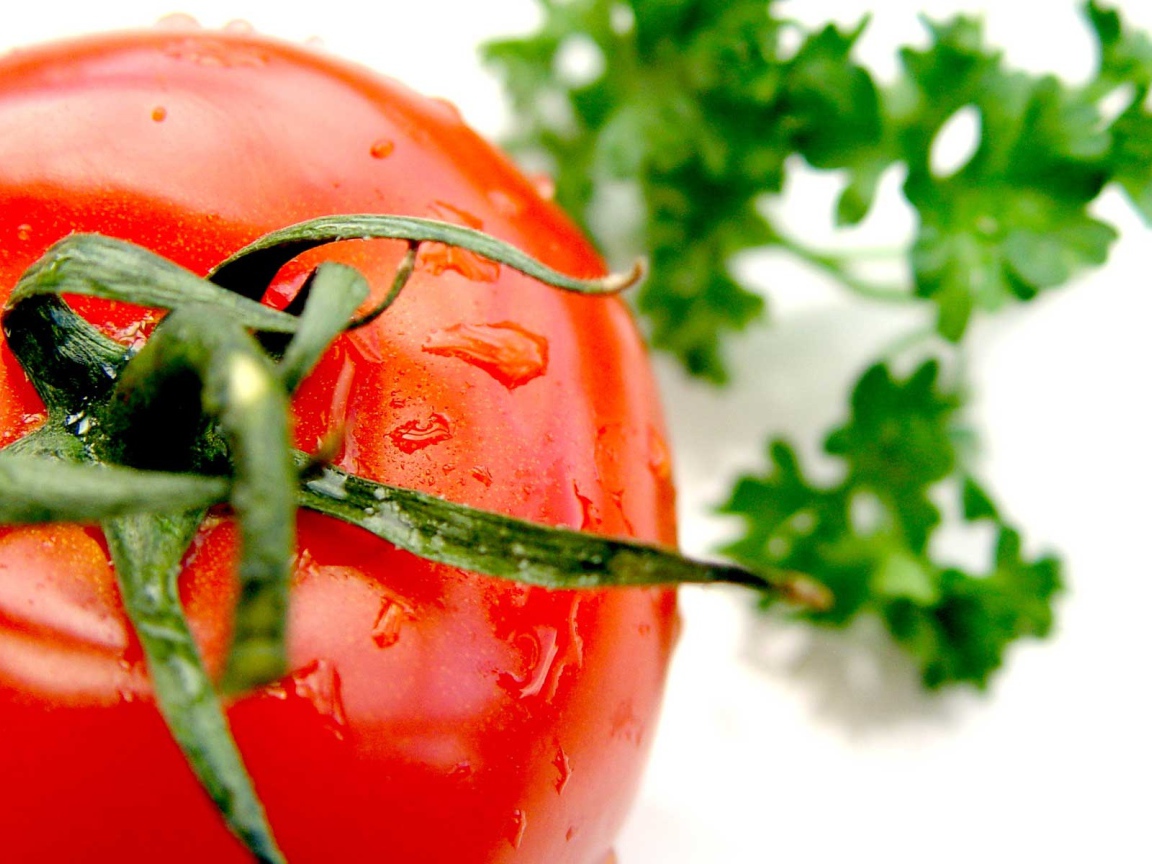 Сочный помидор