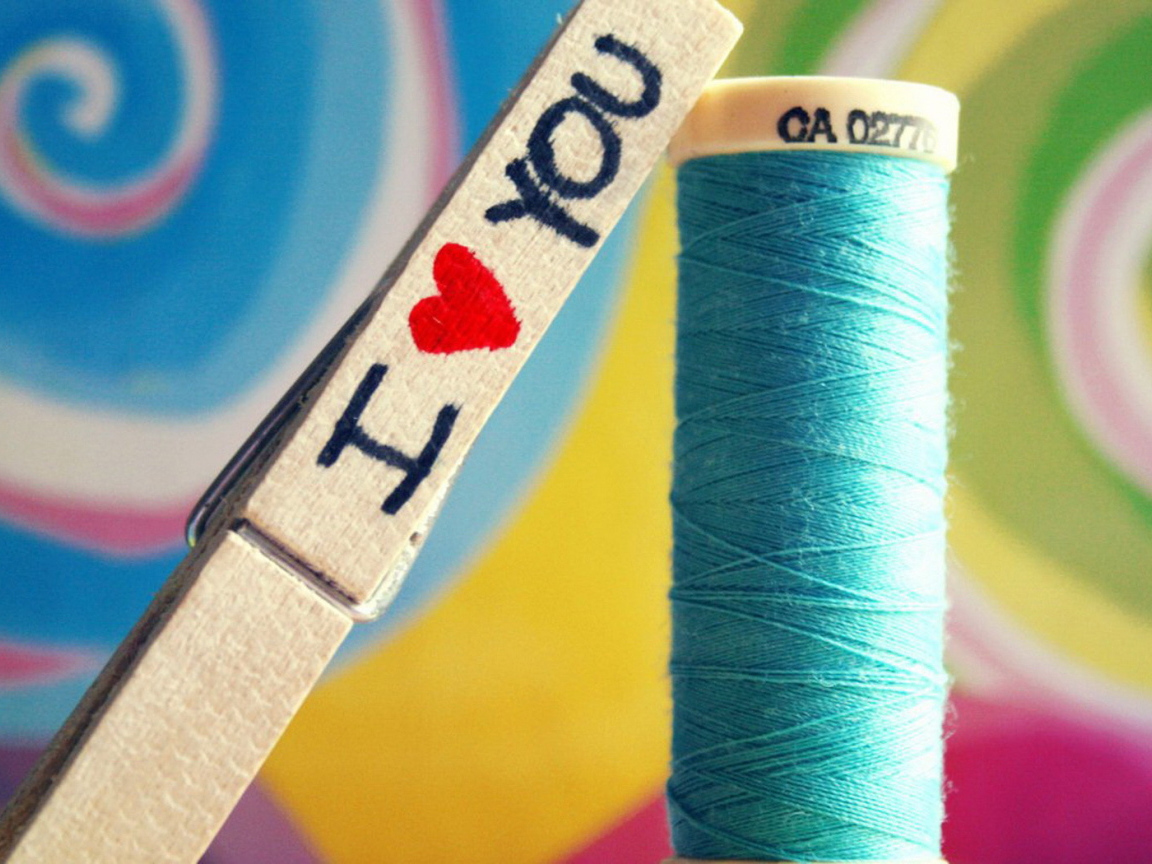 Нитки и прищепка