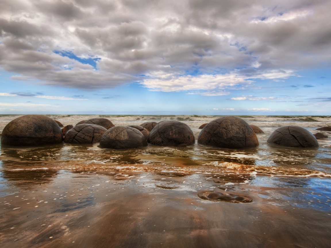 Круглые камни