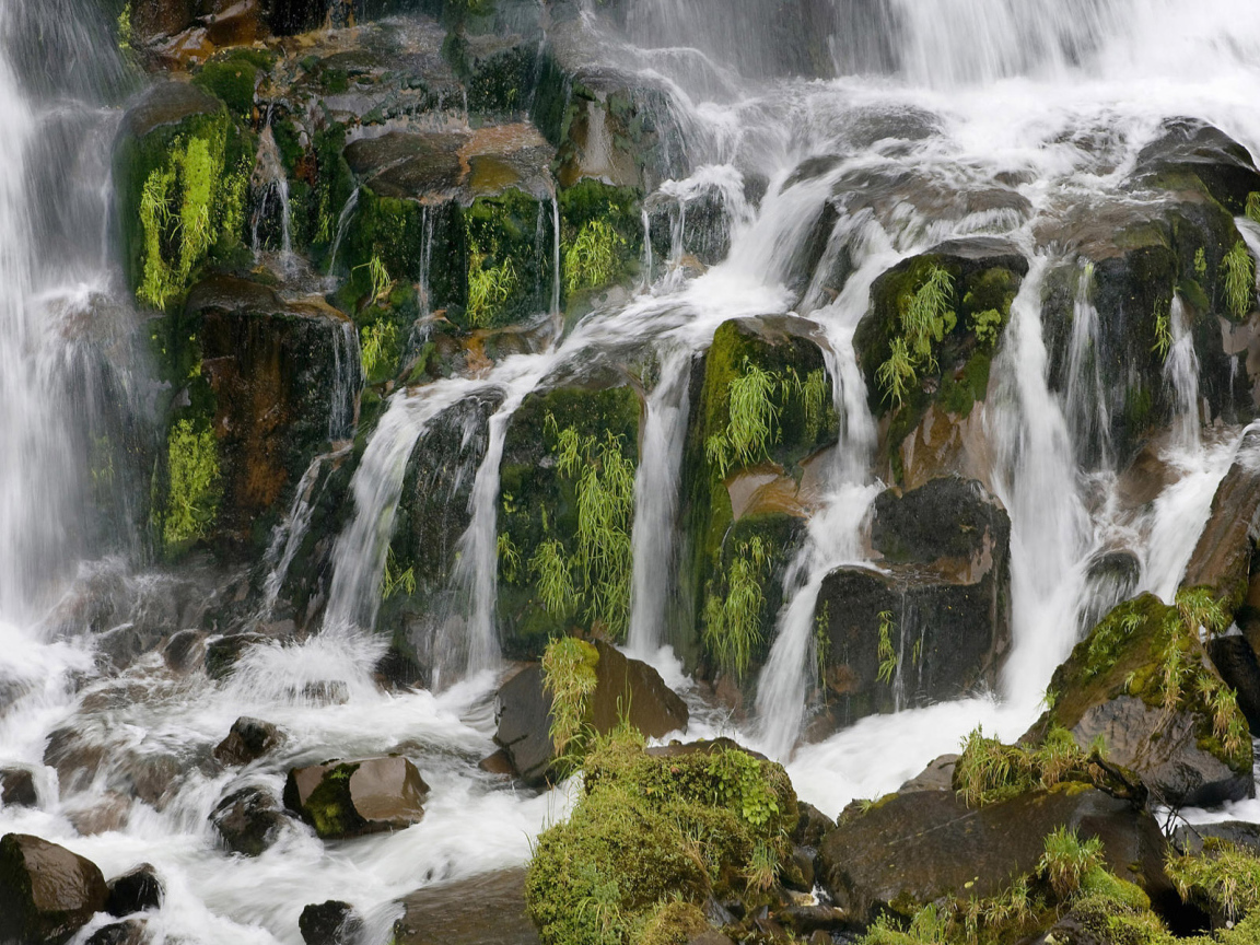 Красивый водопад