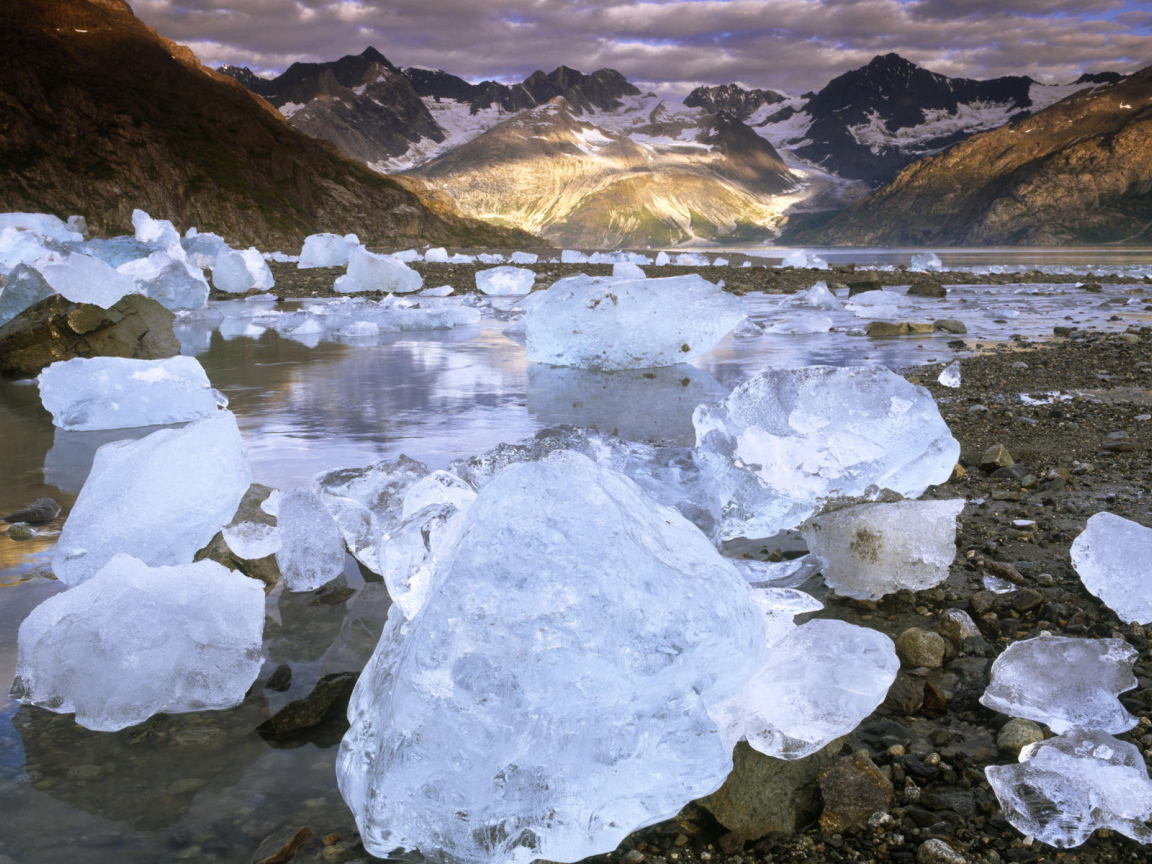 Льды в горах