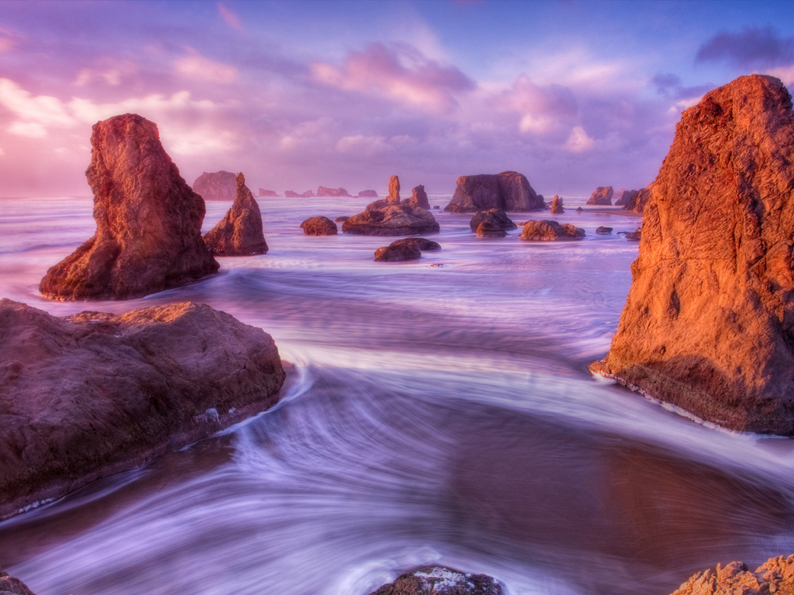 Прибрежные камни