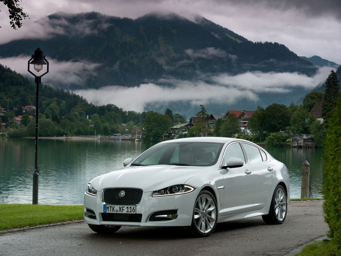 Jaguar-XF