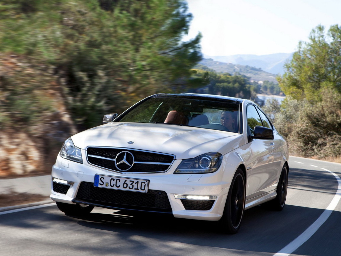 Mercedes-Benz-C63 AMG