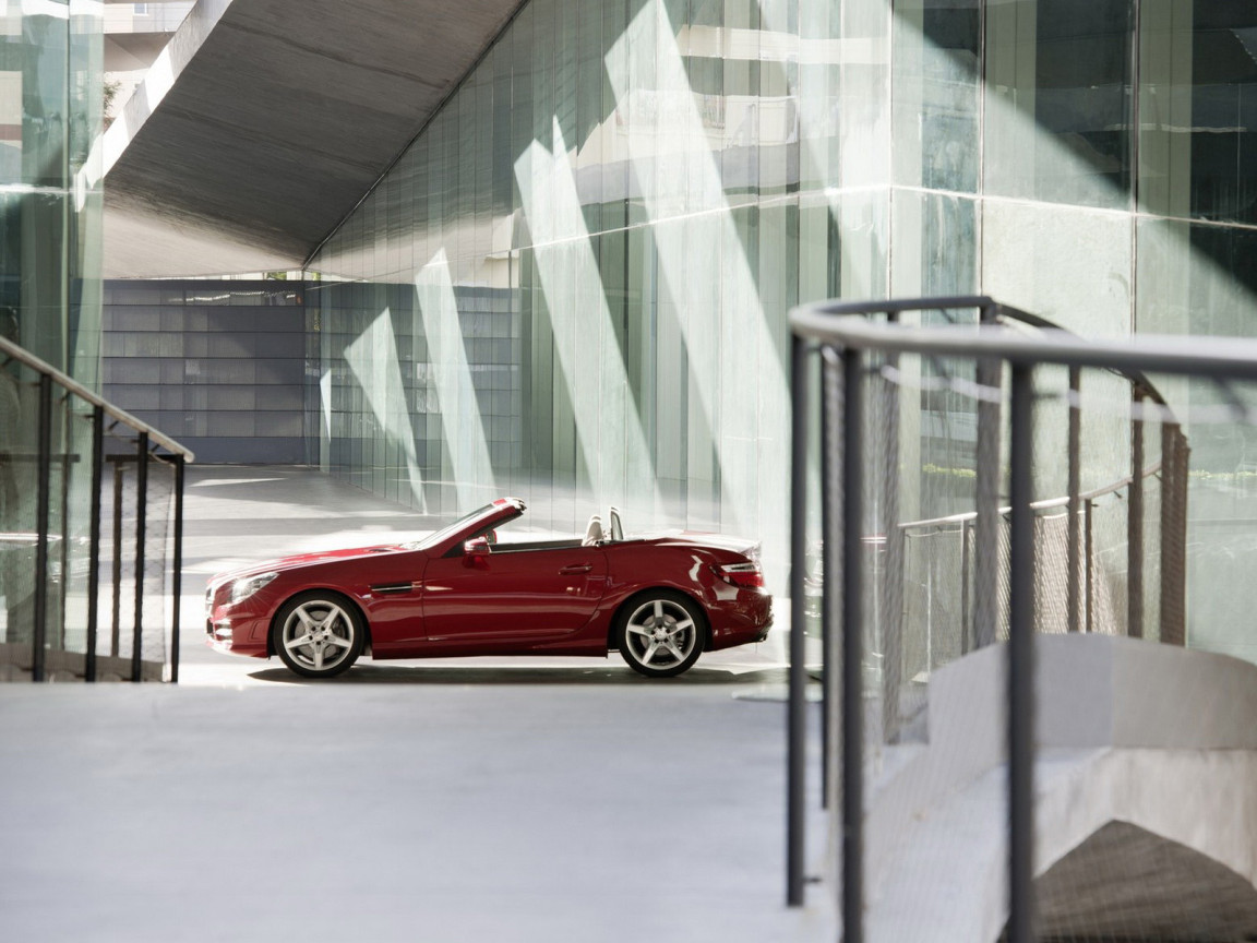 new Mercedes-Benz-SLK-Class
