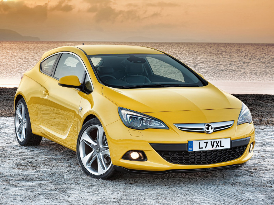 2012 Vauxhall-Astra GTC