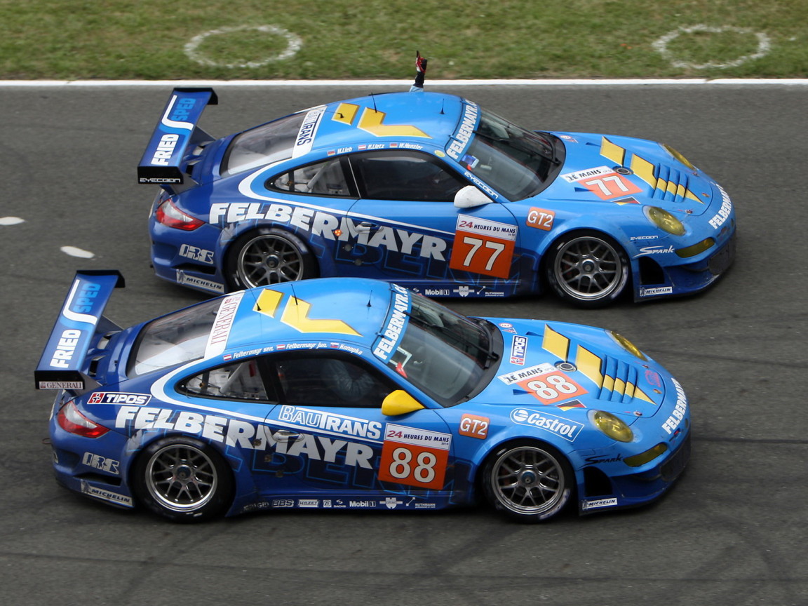 Porsche-911-GT3-RSR-Racing