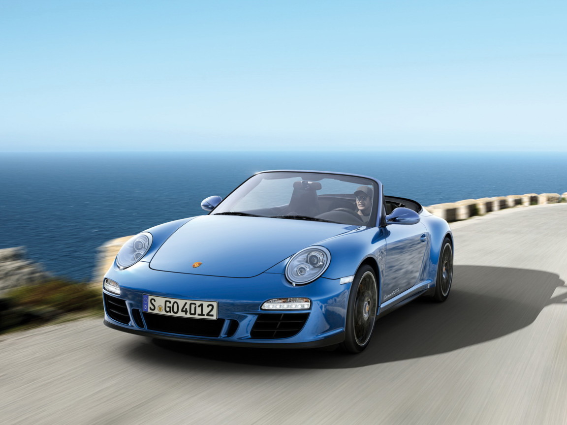 Porsche-Carrera-4-GTS Cabriolet