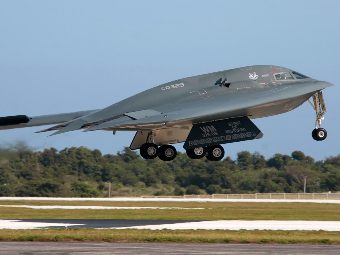 Взлет самолета невидимки