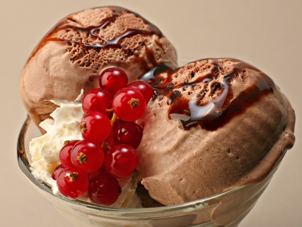 Шарики шоколадного мороженного