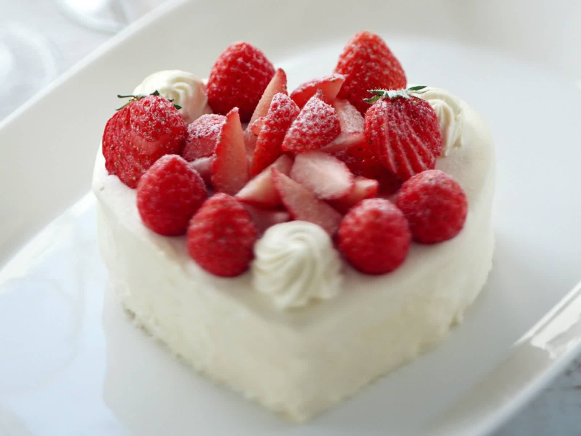 Клубника на сердце