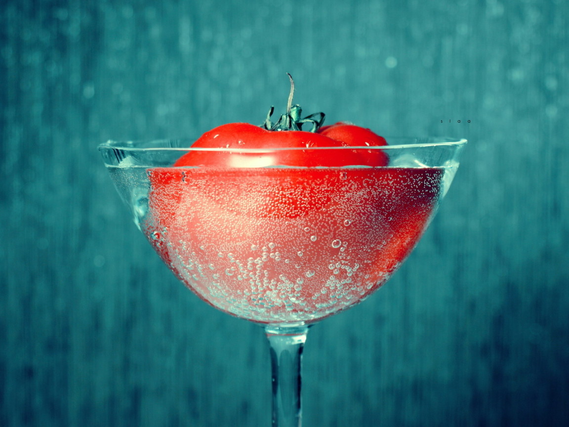 Томат в бокале