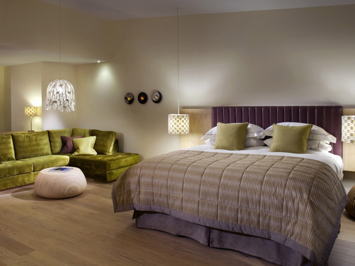 Просторная спальня