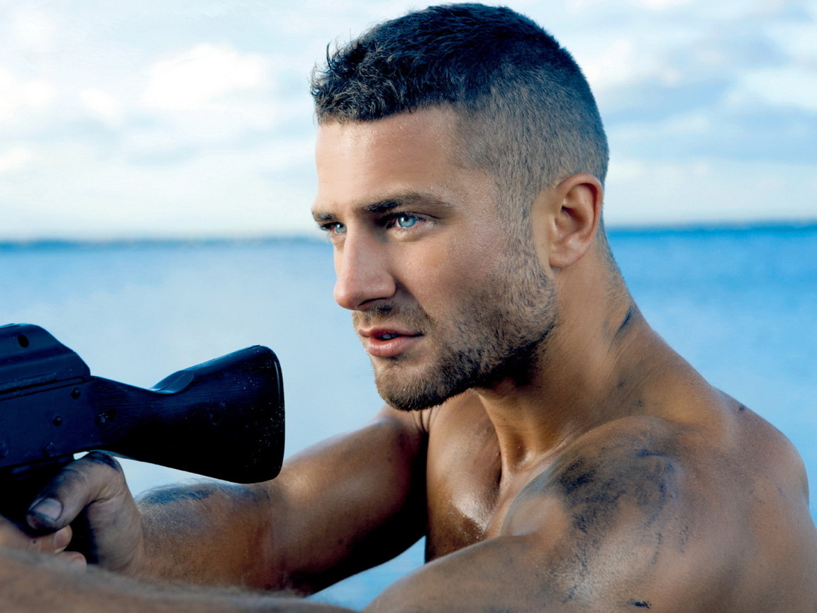 Мужчина с ружьем