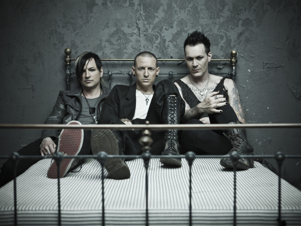  Dead by sunrise