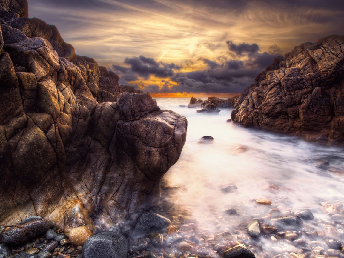 Каменный берег