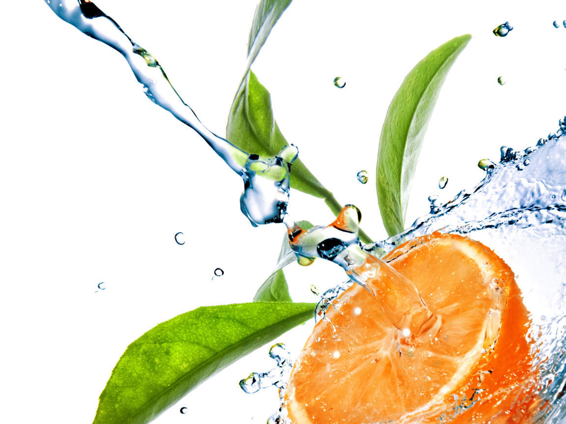 Апельсин в воде