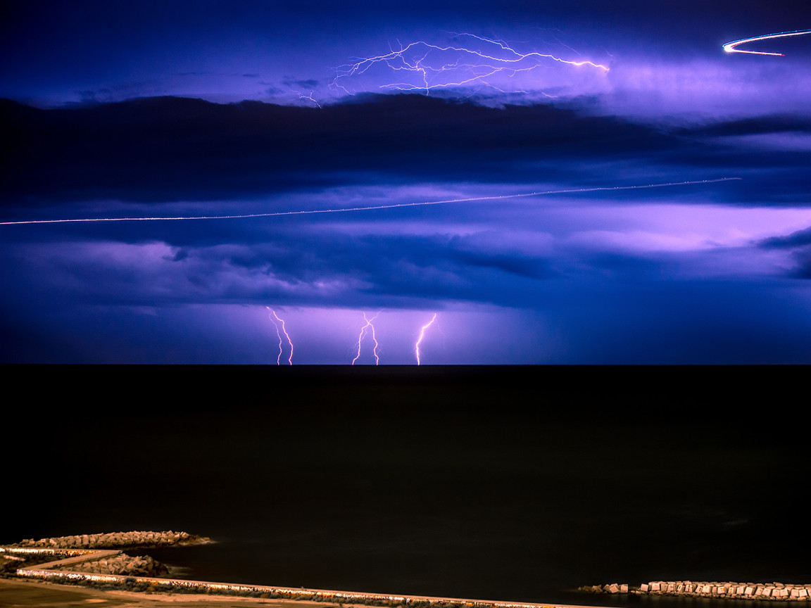 Грозовые облака - молния