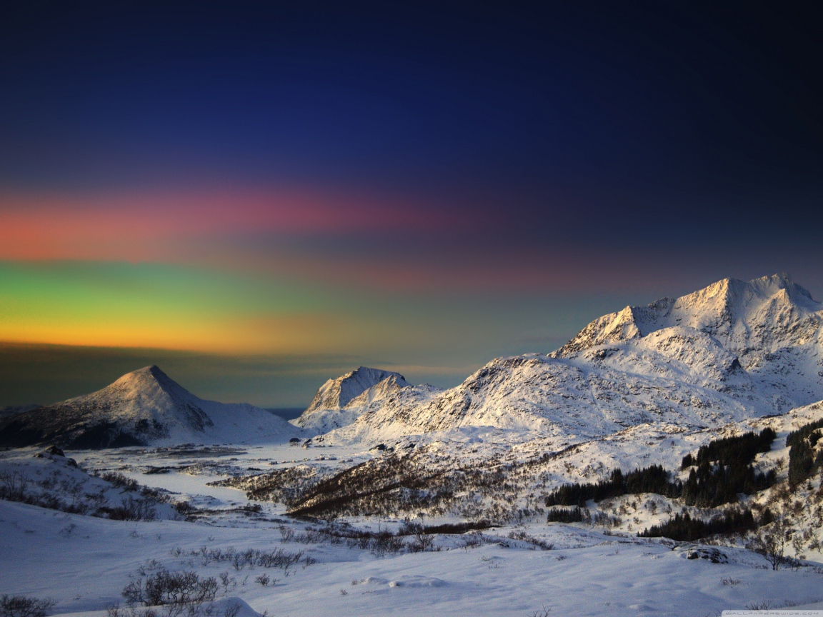 Зимнее утро в горах