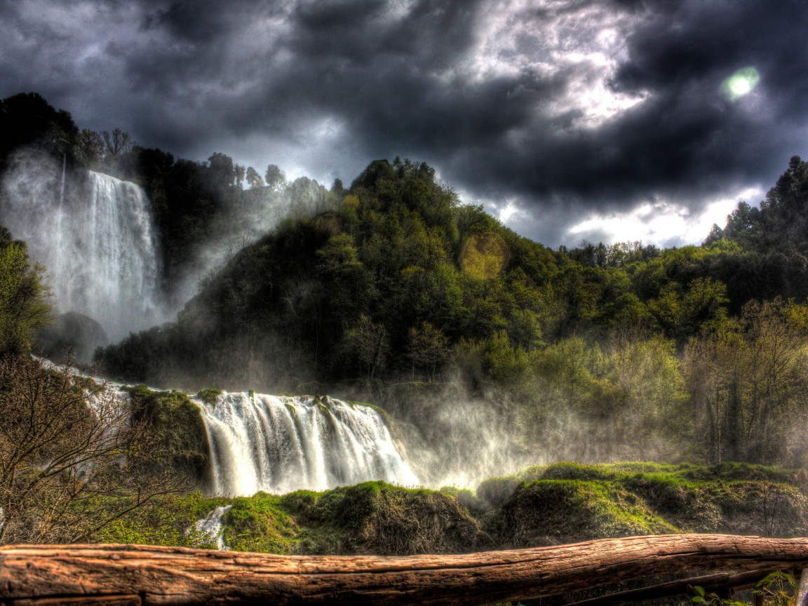 Водопады на реке