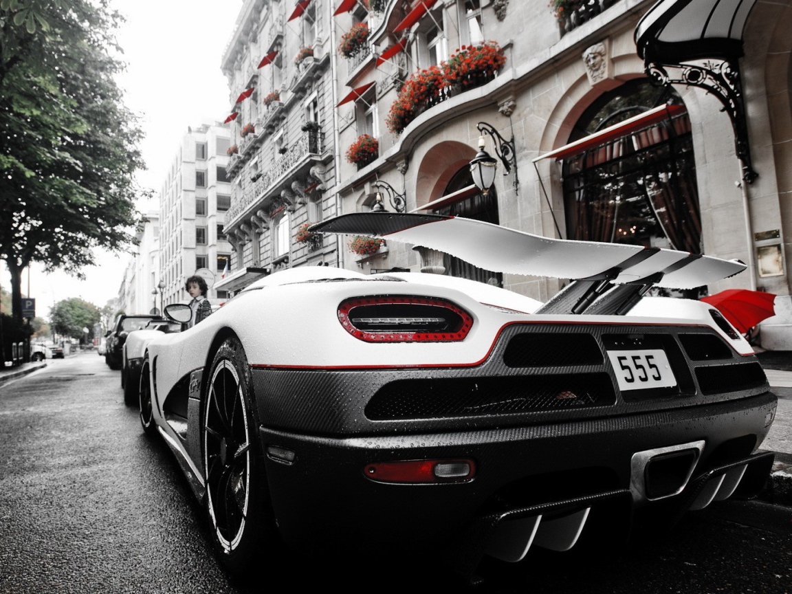 Автомобиль Agera R