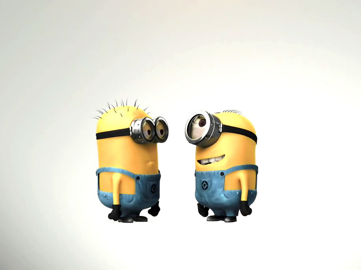 Миньоны смотрят друг на друга
